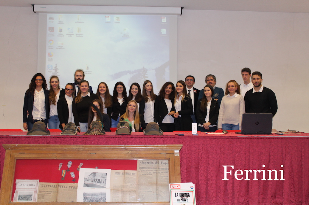 Gli studenti e i relatori del convegno